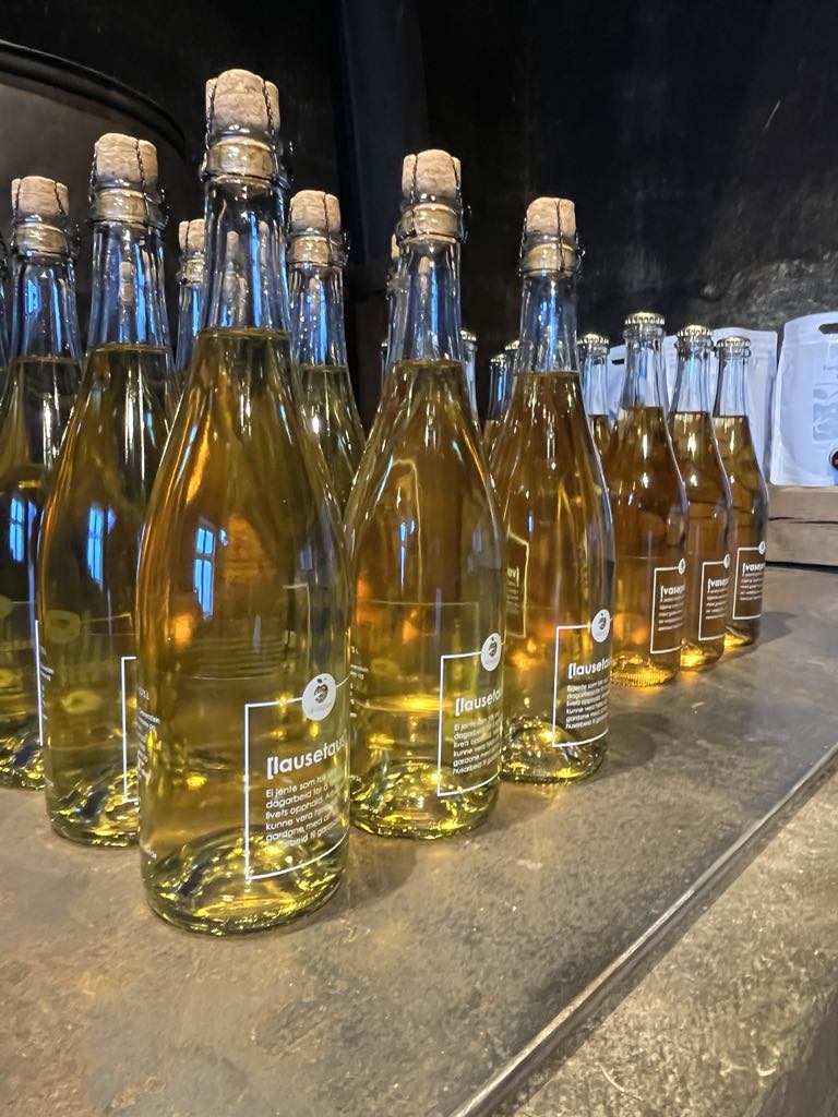 fe4671ee-8dda-4777-8ba2-f295ede6a97b